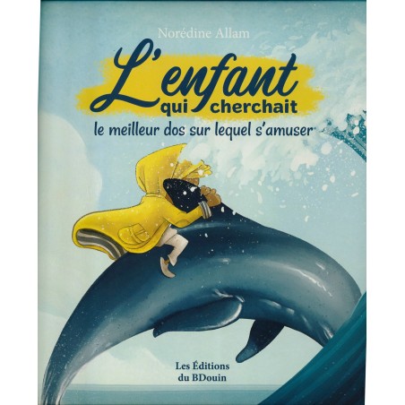 L'enfant qui cherchait le meilleur dos sur lequel s'amuser